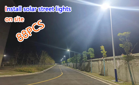 Lampadaires solaires communautaires, éclairage rural, ingénierie, installation sur site, 88 pièces