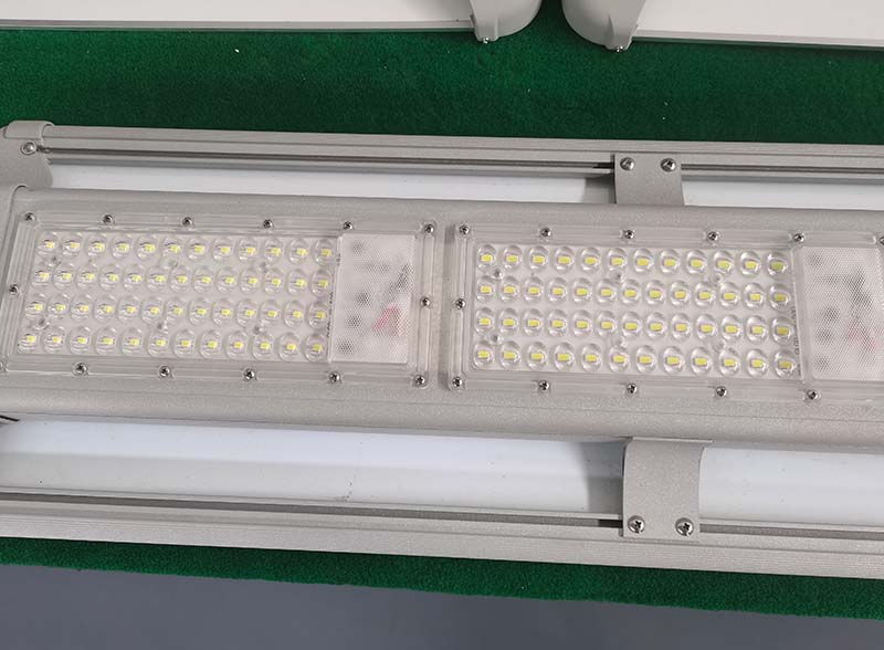 Light distribution is wide