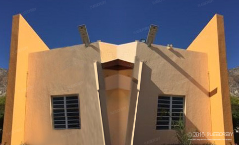Notre client américain a installé un lampadaire solaire de 40 W sur le mur extérieur de sa maison. Un travail remarquable.