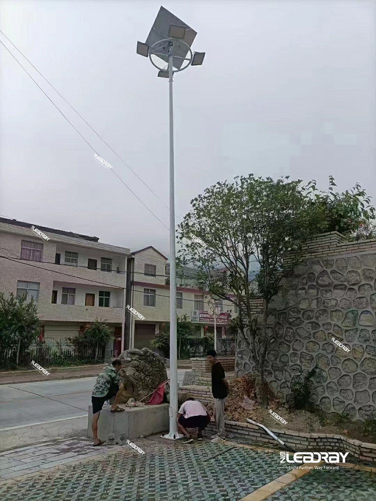 Solar combined light floodlights illuminate the road