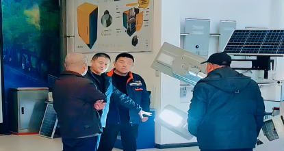 Lampadaires à économie d'énergie : lampadaires LED 60 W et 150 W à énergie solaire